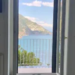 Queen View - No Kitchen *