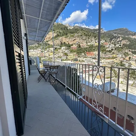 Queen View - No Kitchen * Ποζιτάνο