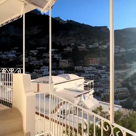 Queen View - No Kitchen * Ποζιτάνο